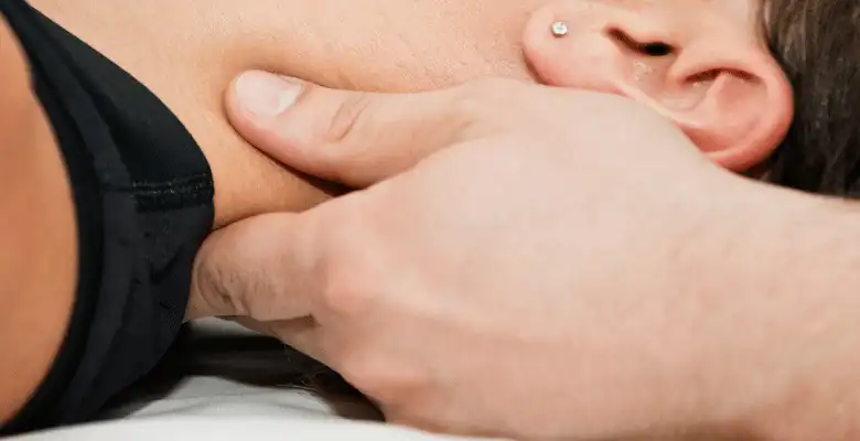 When to Seek Professional Help for Neck Pain